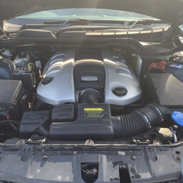 VE SS-V SS 6.0 L76 V8 Engine – 6-Speed Auto (190,000km)