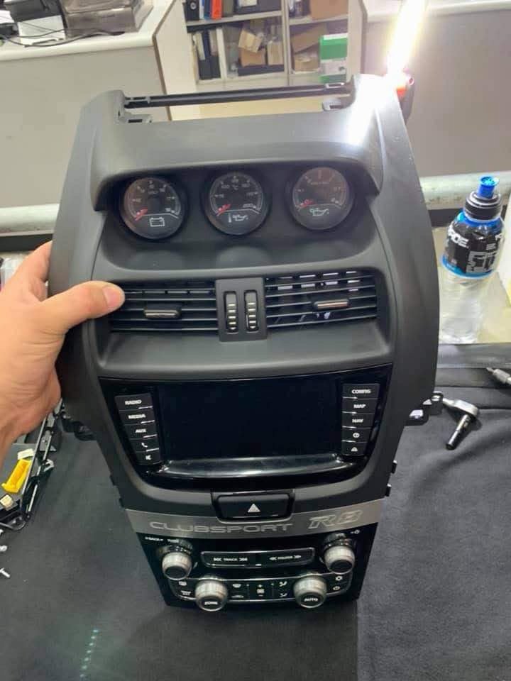 HSV Gauge Pod – Holden Commodore