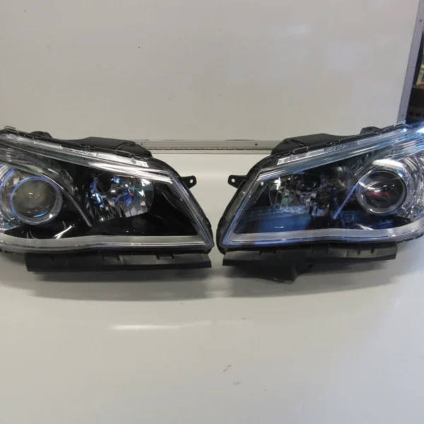 VF Commodore SS SV6 Headlights (Pair, 2013–2018) Black